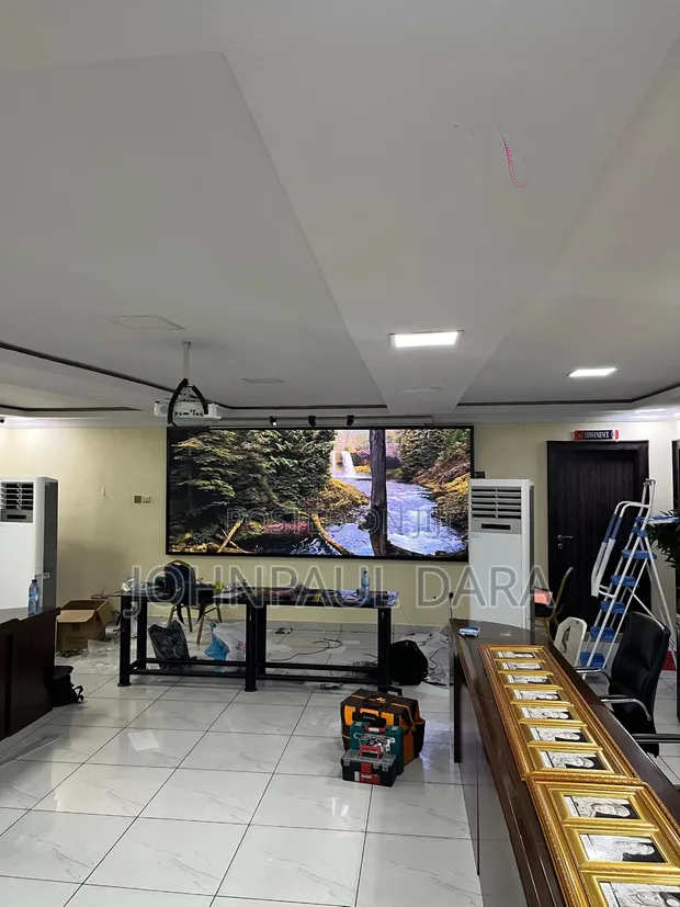 Brand New Office Screen - 1