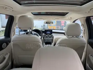Mercedes-Benz GLC300 2016 Brown