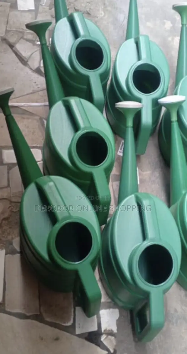 Plastic Watering Cans (Set of 7) - 1