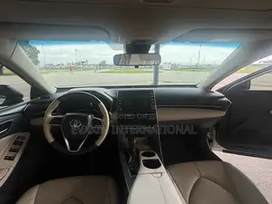 2021 Toyota Avalon White