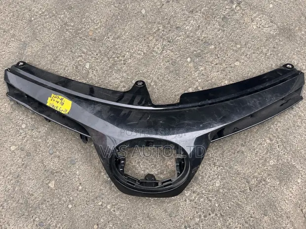 Toyota Corolla 2015-2019 Black Front Upper Grille - 1