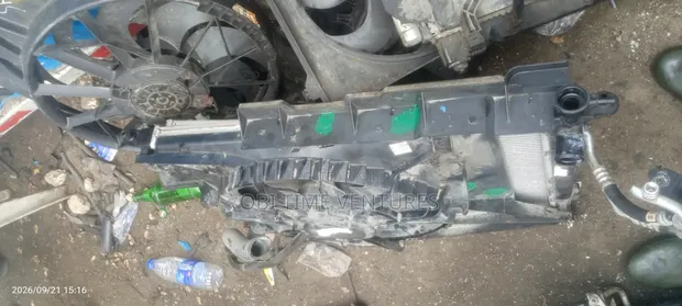 Hyundai Santa Fe Radiator da Fan tare da Condenser (2018) - 1