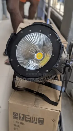 100W COB LED Par Light - Brand New