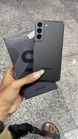 New Samsung Galaxy S22 5G 128GB Black - 3