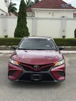 2018 Toyota Camry SE FWD Burgundy - 5