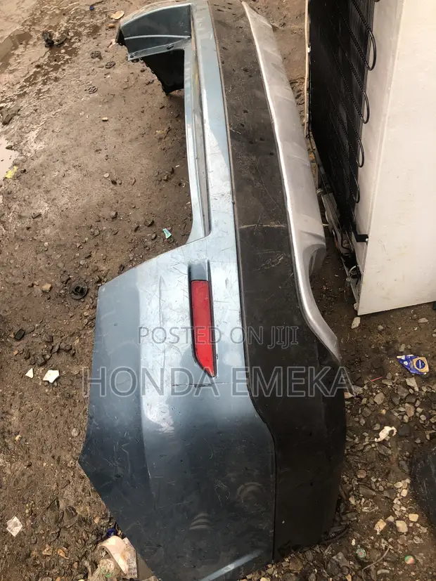 Honda Crosstour Back Bumper (Used) - 1