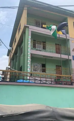 Makarantar Siyayya, Ikeja, Legas