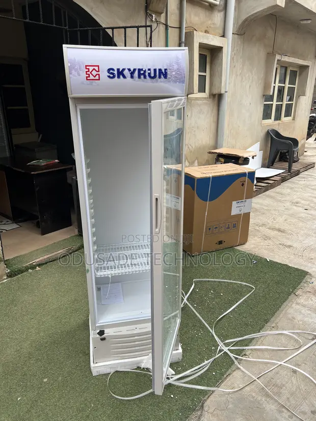 Skyrun SC228FN 228L Energy-Smart Chiller - 1