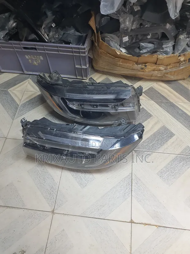 Honda Ridgeline 2002-2005 Headlamp - 1