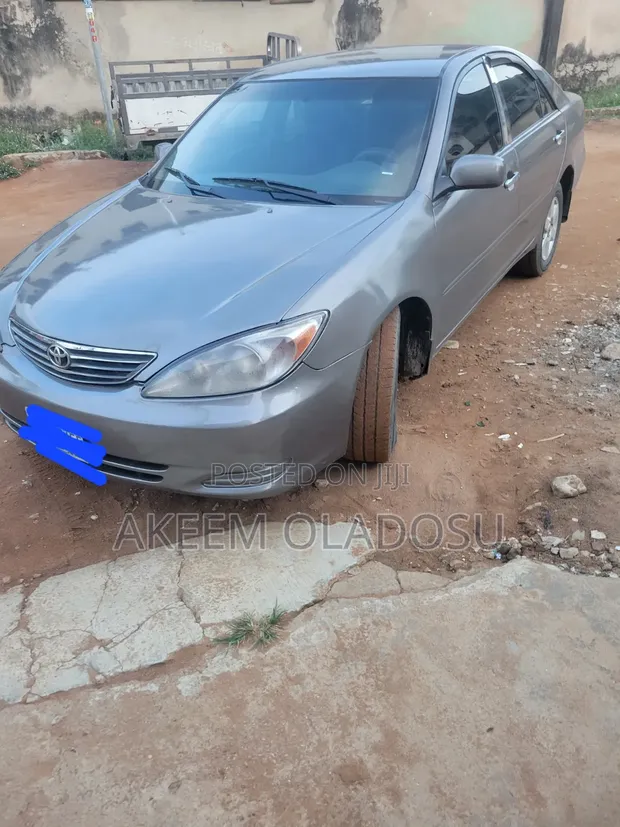 Toyota Camry LE 2004 Gray - 1