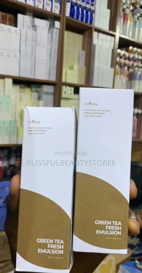 Isntree Green Tea Fresh Emulsion - 1