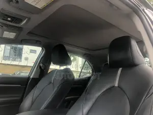 2020 Toyota Camry XSE FWD - Foreign Used