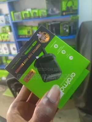 Oraimo Compact 10W Mai Sauri Charger da Wayar Lightning