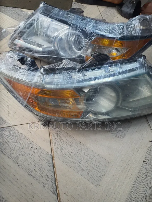 Honda Odyssey Head Lamp (015) - 1