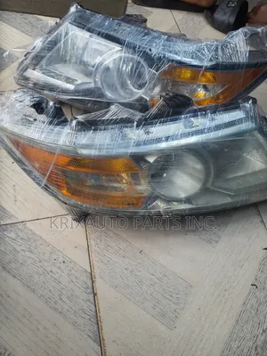 Honda Odyssey Head Lamp (015)
