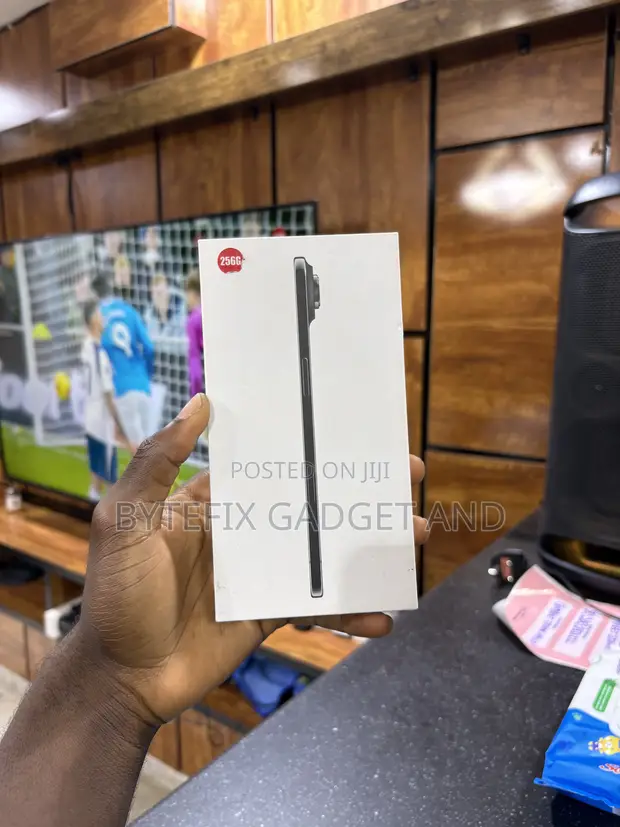 New Apple iPhone Air 256GB White - 1
