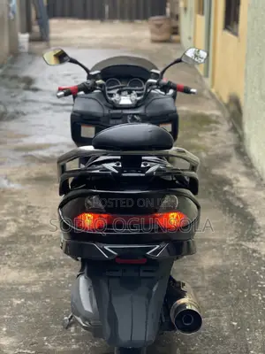 Suzuki Skywave Sport 2015 Black