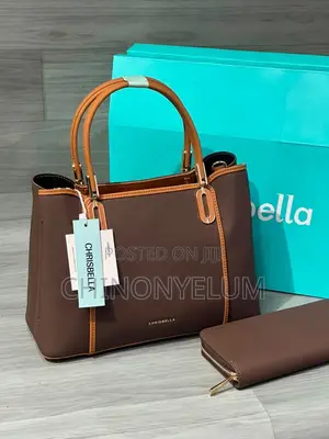 Chris Bella Hannun jaka mai launuka da yawa na ainihin fata
