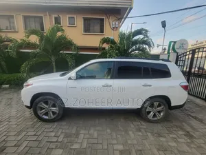 Toyota Highlander Limited 2010 White