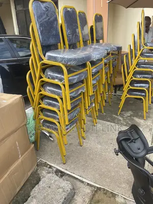 Home Interiors Banquet Chair - Brand New