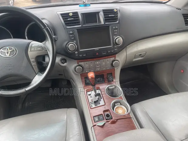 Toyota Highlander Limited 2010 Gray - 1