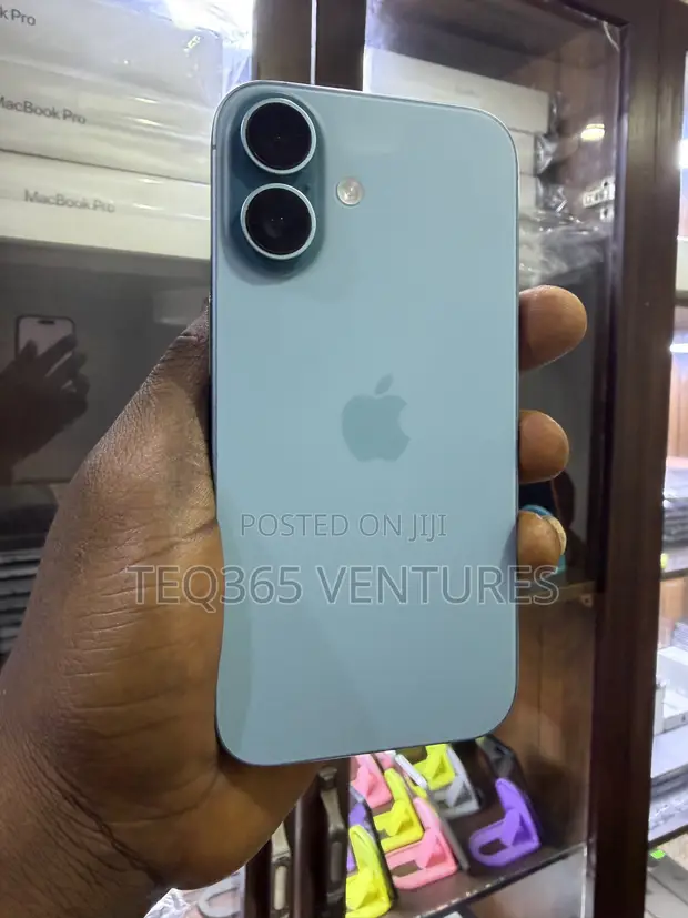 Apple iPhone 16 256GB - 1