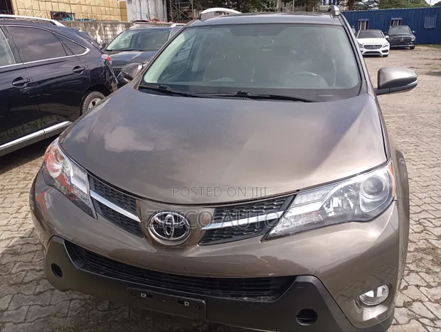 Toyota RAV4 Limited AWD SUV 2013 - 1