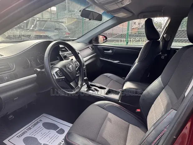 Toyota Camry SE Special Edition 2016 (2.5L) - 1