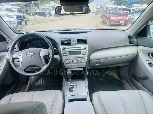 Toyota Camry 2.4 LE 2008 Silver - 1
