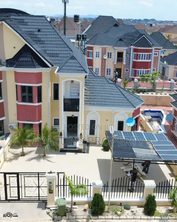 4-Bedroom Duplex in Luxury Estate, Sabon Lugbe - 1