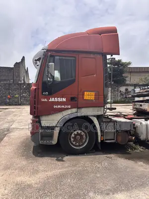 Jakin IVECO Stralis 430 6x4 Ja mai Launi Ja - Legas
