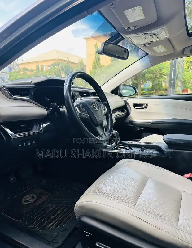 2013 Toyota Avalon Limited Sedan FWD 3.5L Silver - 1