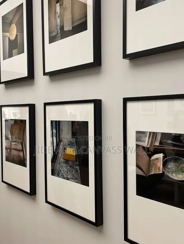 Custom Black and White Pictures in Vintage Frames - 1