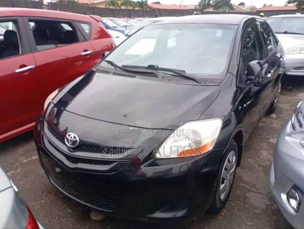 2007 Toyota Yaris Sedan Automatic - 1