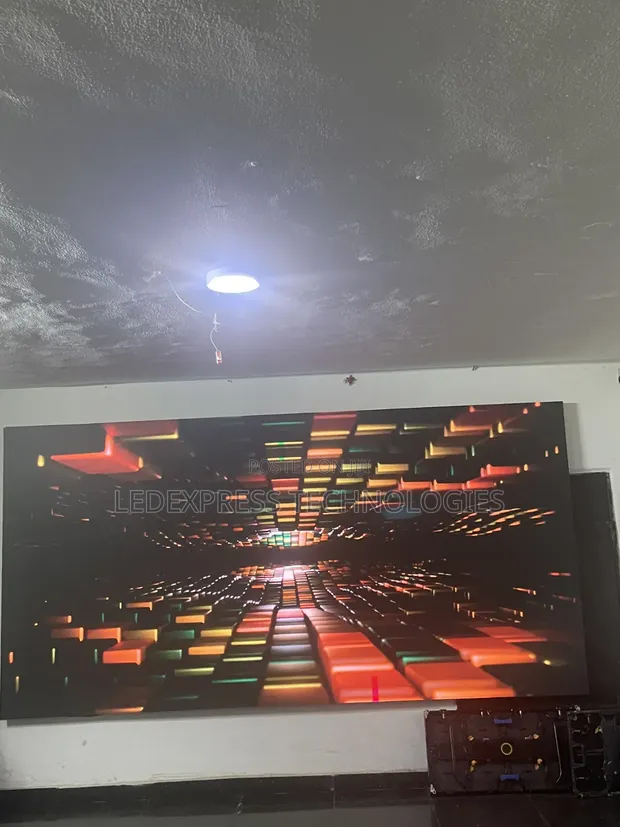 LED Screens don Wasan Kiɗa da Live Music - 1