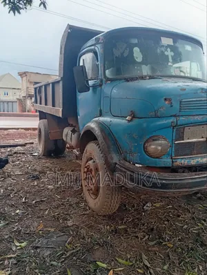 Mercedes-Benz Truck/Tipper (Used)