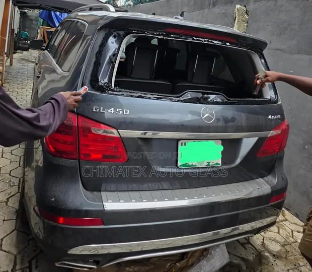 Mercedes-Benz GL450 2013 Rear Windscreen Glass - Installed - 1