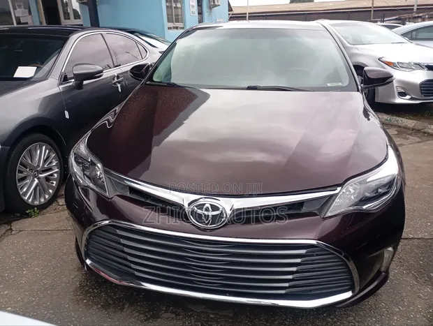 2013 Toyota Avalon Limited Sedan FWD Burgundy - 1