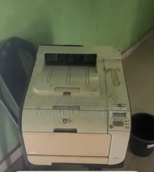 HP Color LaserJet CP2025 Printer