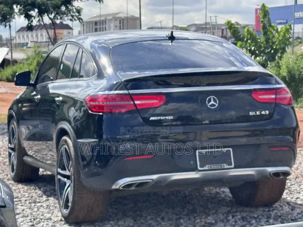 Mercedes-Benz GLE-Class AMG GLE 43 4MATIC 2018 Black - 1