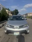 Toyota RAV4 XLE SUV ta 2014 - 2