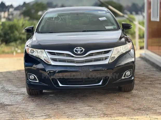 Toyota Venza XLE 2015 Black - 1