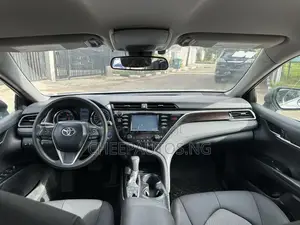 2018 Toyota Camry LE FWD Silver