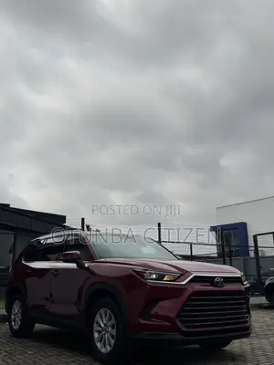 2024 Toyota Grand Highlander XLE AWD Burgundy