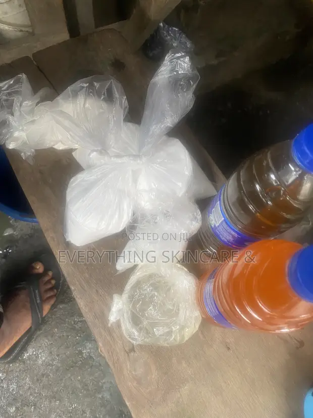 Sinadarin Sabulu Ruwa na 25L/50L - 1