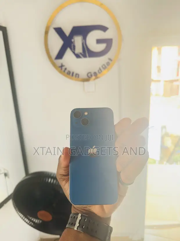 Apple iPhone 13 128GB Blue - 1