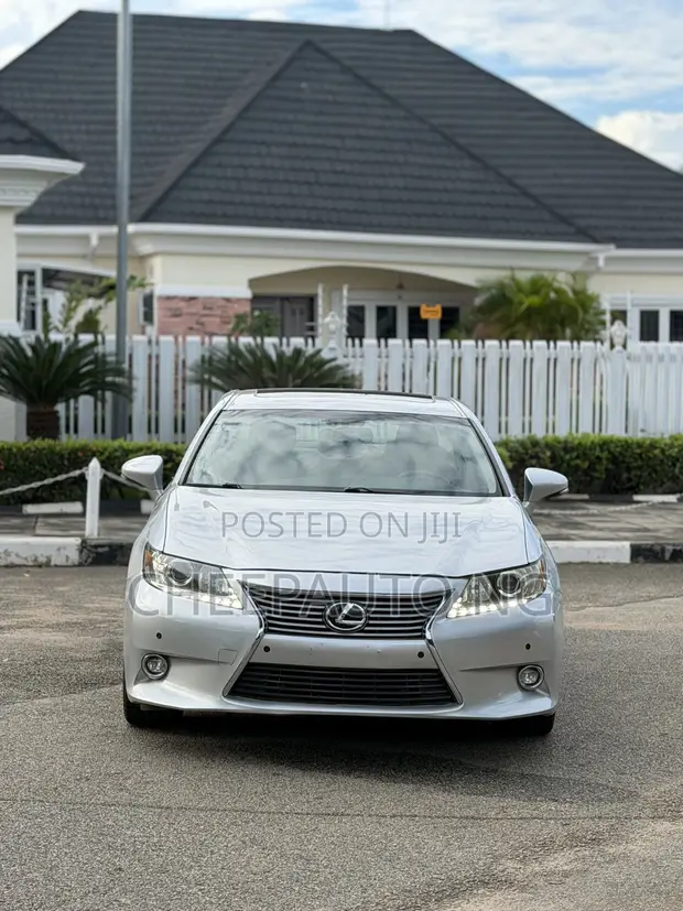Lexus ES 350 FWD 2013 Silver - 1