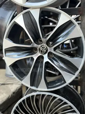 Gefen 18-Inch na Toyota Highlander 2020