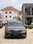 Toyota Camry SE 2023 Gray - 1