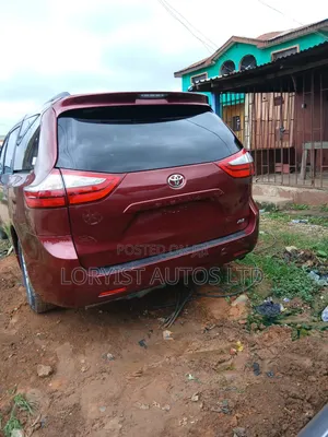 Toyota Sienna XLE Premium 2016 Mai Zama 8 Jan, Ja